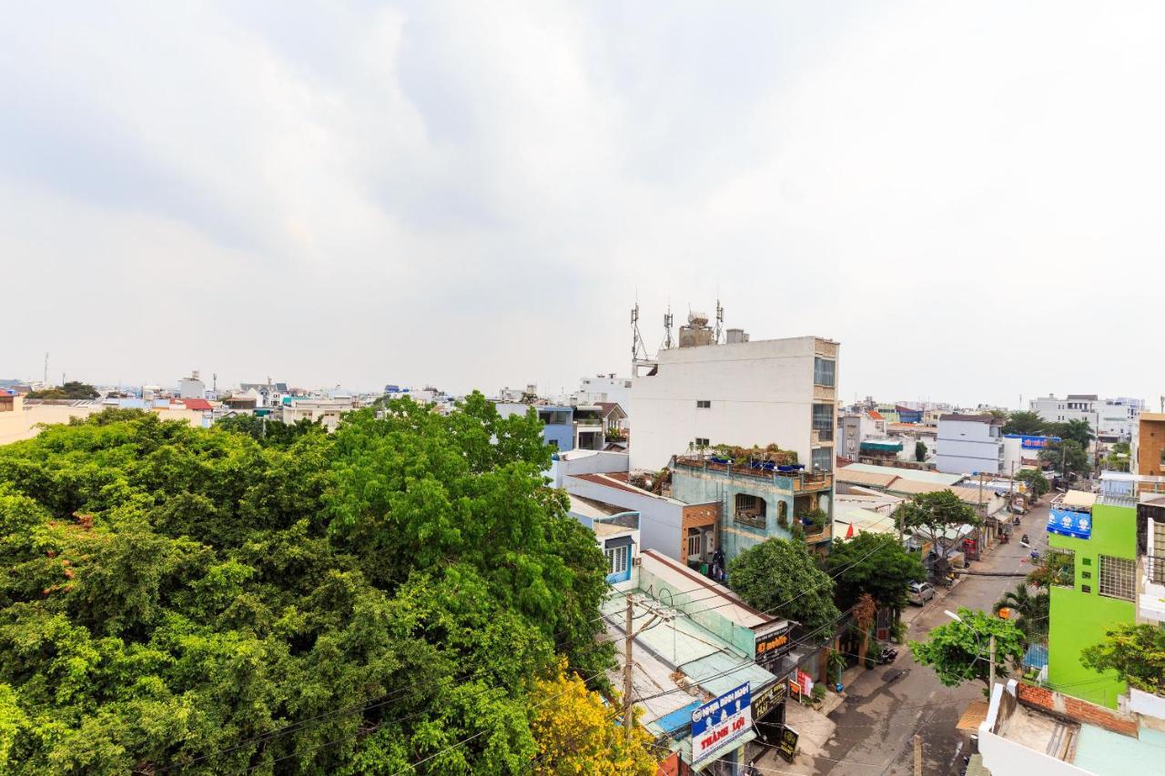 Oyo 424 Minh Anh Hotel Thành Pho Ho Chí Minh Esterno foto