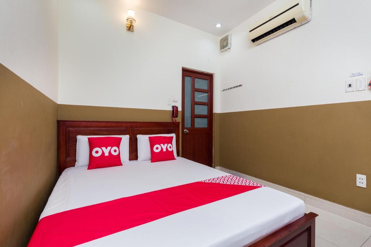 Oyo 424 Minh Anh Hotel Thành Pho Ho Chí Minh Esterno foto