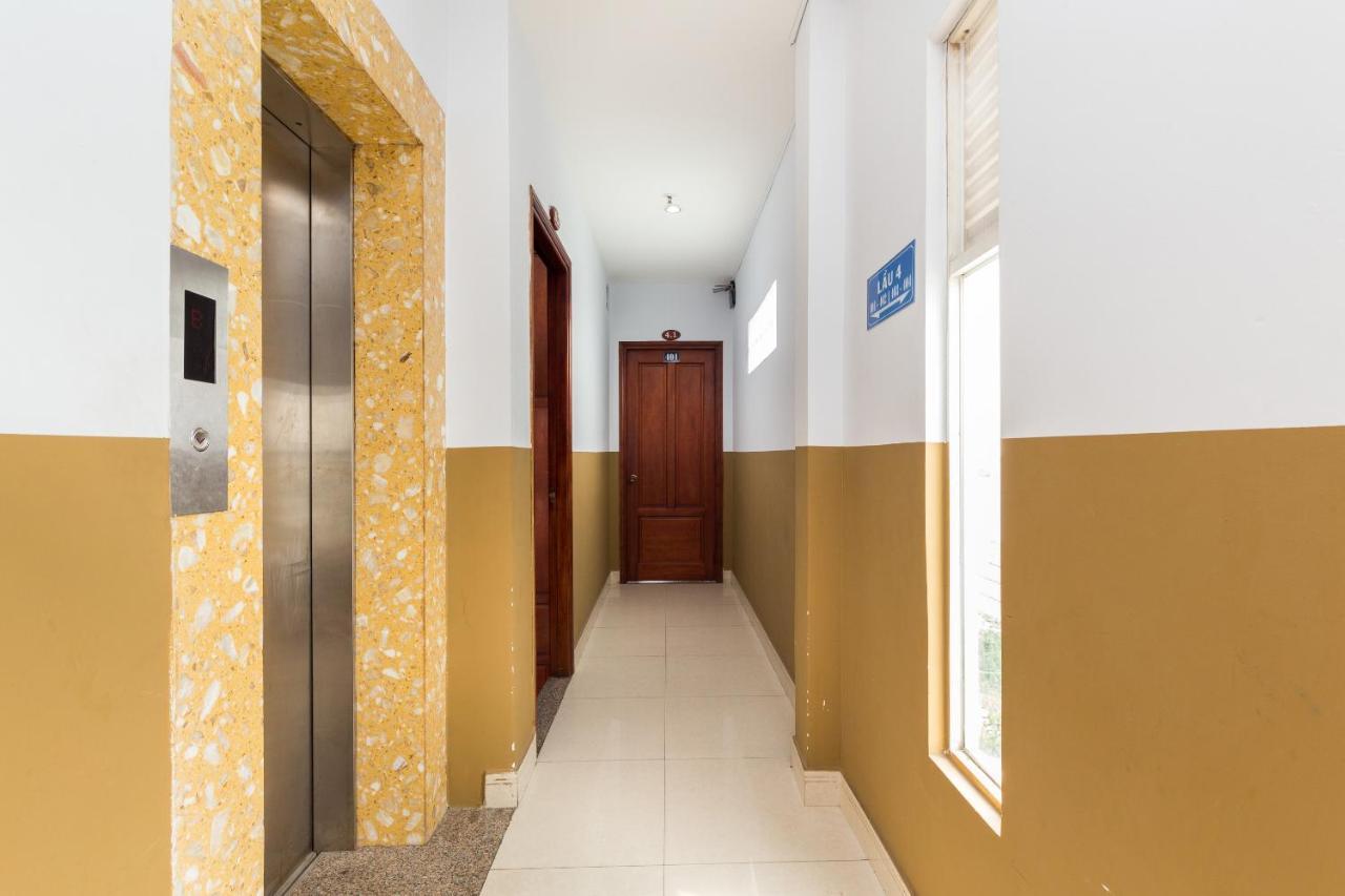 Oyo 424 Minh Anh Hotel Thành Pho Ho Chí Minh Esterno foto